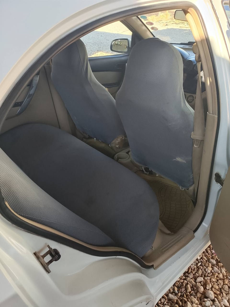 افيو 2011 للبيع
السلام عليكم هاي السياره شوفت عينكم كشر وداخل 
كهربائيات كامله 
محرك كامل لاتنقيص ولا تبخير 
كير كامل 
السياره فقط حداديه بسيطه يعني درايم يطكطك وتبديله ميكلف 40 ولكل تعرف بس اني ما مبدله لان يمشي انتضره يستهلك وابدله 
المهم السياره باسمي تحويل شوكت ميعجبك احولك  مكان السياره بابل السعر 68  رقم تلفوني *********** وبي واتساب
