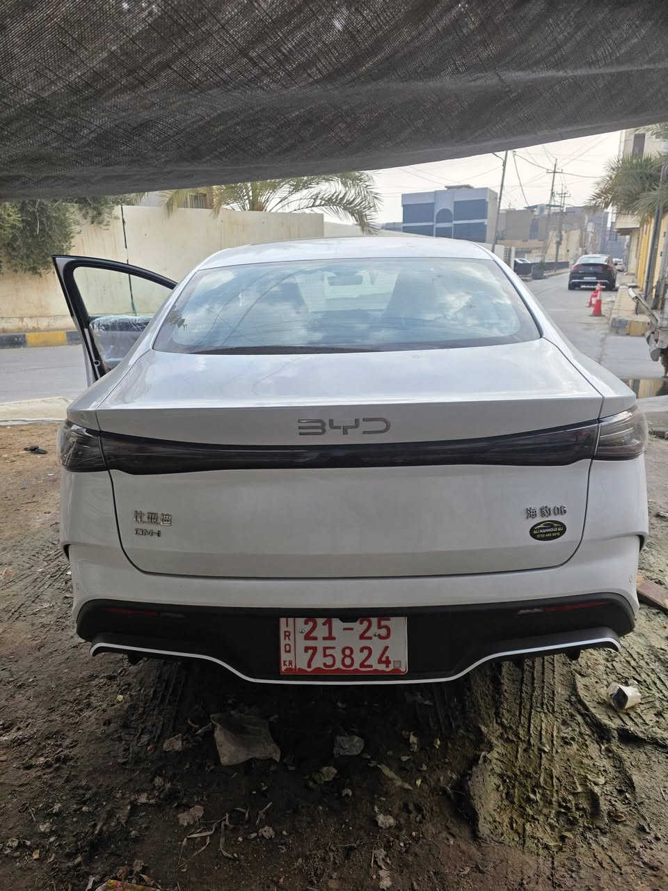 BYD سيل 6 فووول السياره خير من الله مكفول
بطاريه ام ١٢٠ كيلو 
بنراما
4كامرات
وياها شاحنات عدد ٢ الكبيره شحن سريع و الصغيره ارضيات شركه 
معروفه موصفات
سبب بيع محتاج كيه حمل اذ مراوس بس كون كير اوتماتيك
رقم كاتي بعد ٣٠ وتترقم  شمالي  اربيل سعر رقم ١٠ ورقه
***********
سعر سياره ١٥٥ ورقه
