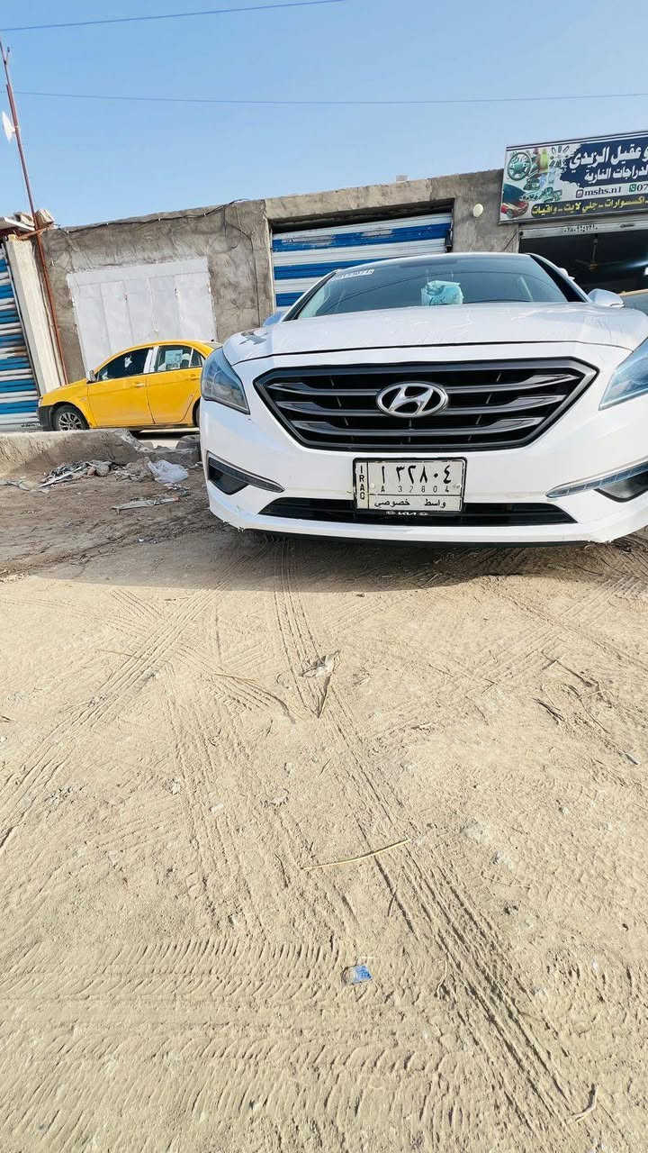 سلام عليكم.
سوناتا ١٥. للبيع او المراوس 

وراد أمريكي ضربته بنيد ومبدل 

سياره جاهزه على آخر شي 

ماعوزه شي تبريد ثلج . تدفئه 

حداديه جديده 

رقم واسط 

مكينه وكير بحالها جيده لاتنقيض ولاتبخير 

ولا عته بنمره 
شعندك سياره للمرواس نزله تعليقات 

***********
