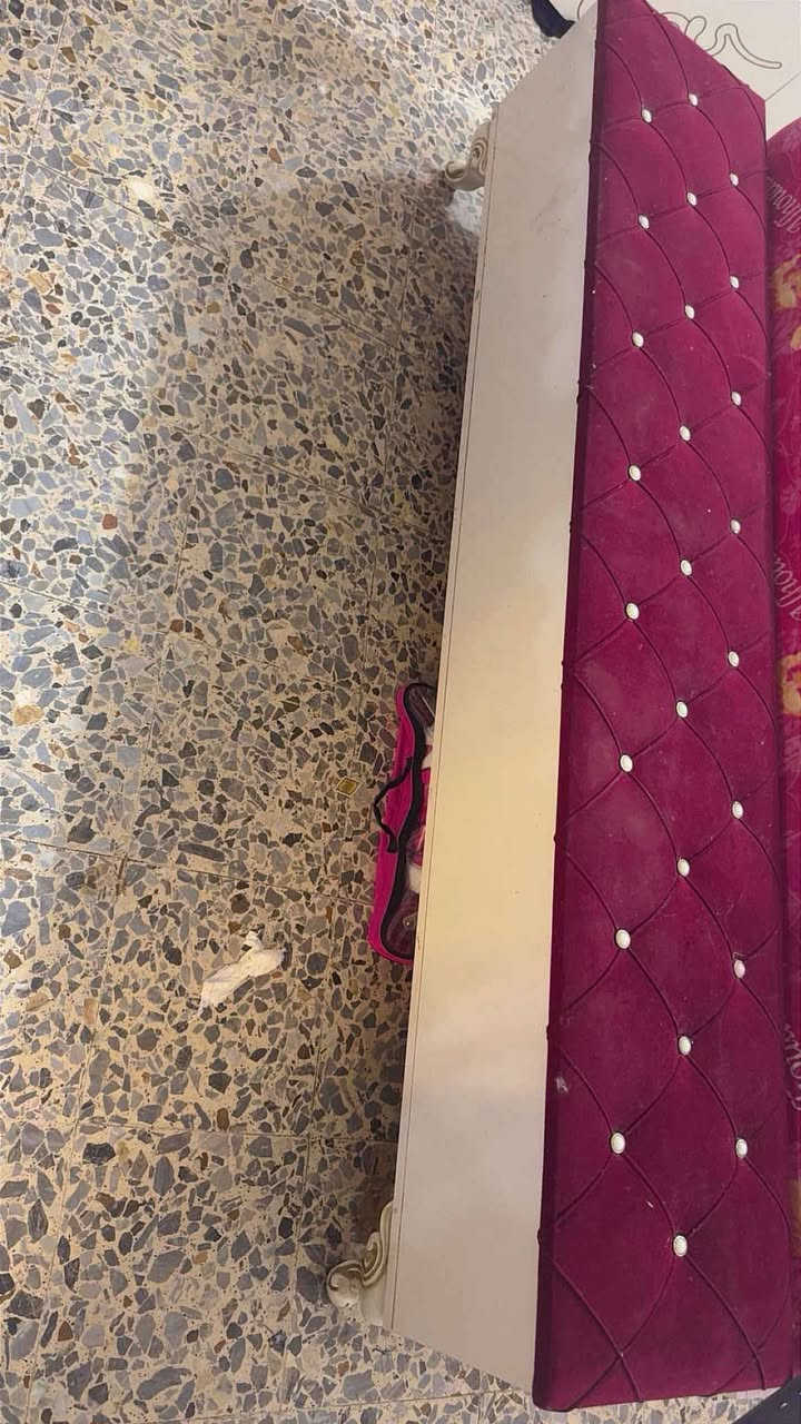 سلام عليكم عندي غرفه تركية وجربايه مكاتبها و كنتور اي ضرر ماكو ثكيل كلش وعمليه ونظافتها فول العنوان  كوفه خلف مستشفى ابن بلال سعر ب450


**إذا كنت صاحب هذا الإعلان وتريد حذفه لأي سبب، رجاءا أرسل رسالة إلى الدعم الفني**