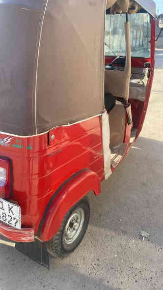 سلام عليكم تكتك 19شهر 10 مضلع تكتك خير من الله مكينه اكسن مكفولات بيها ضربه بس بلغد السعر 5750 وبيها مجال مكاني بغداد شماعيه هذا رقم صاحبها اني مكلف ب نشر ***********
