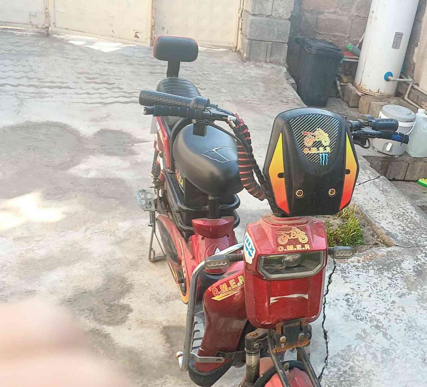 🛵 پاسکیل بۆ فرۆشتن
✅ مارکە: O.M.E.R
✅ خەجم: 20
✅ جەسمی پاک و باش پارێزراوە
⚠️ تەنها یەک باتری لاواز بووە
✅ موعامەلەی تێدایە

💬 نرخی گونجاو، لە چاتدا قسەی لەسەر دەکرێت.

ئەگەر ویستت هەیە، نامە بنێرە.

یان بە رێگەی تەلەفوون
***********
