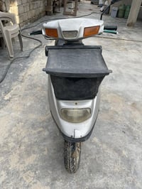 موطور للبيع السعر 160 وبي مجال ‭٠٧٨١ ١٤٥ ١١٠١‬