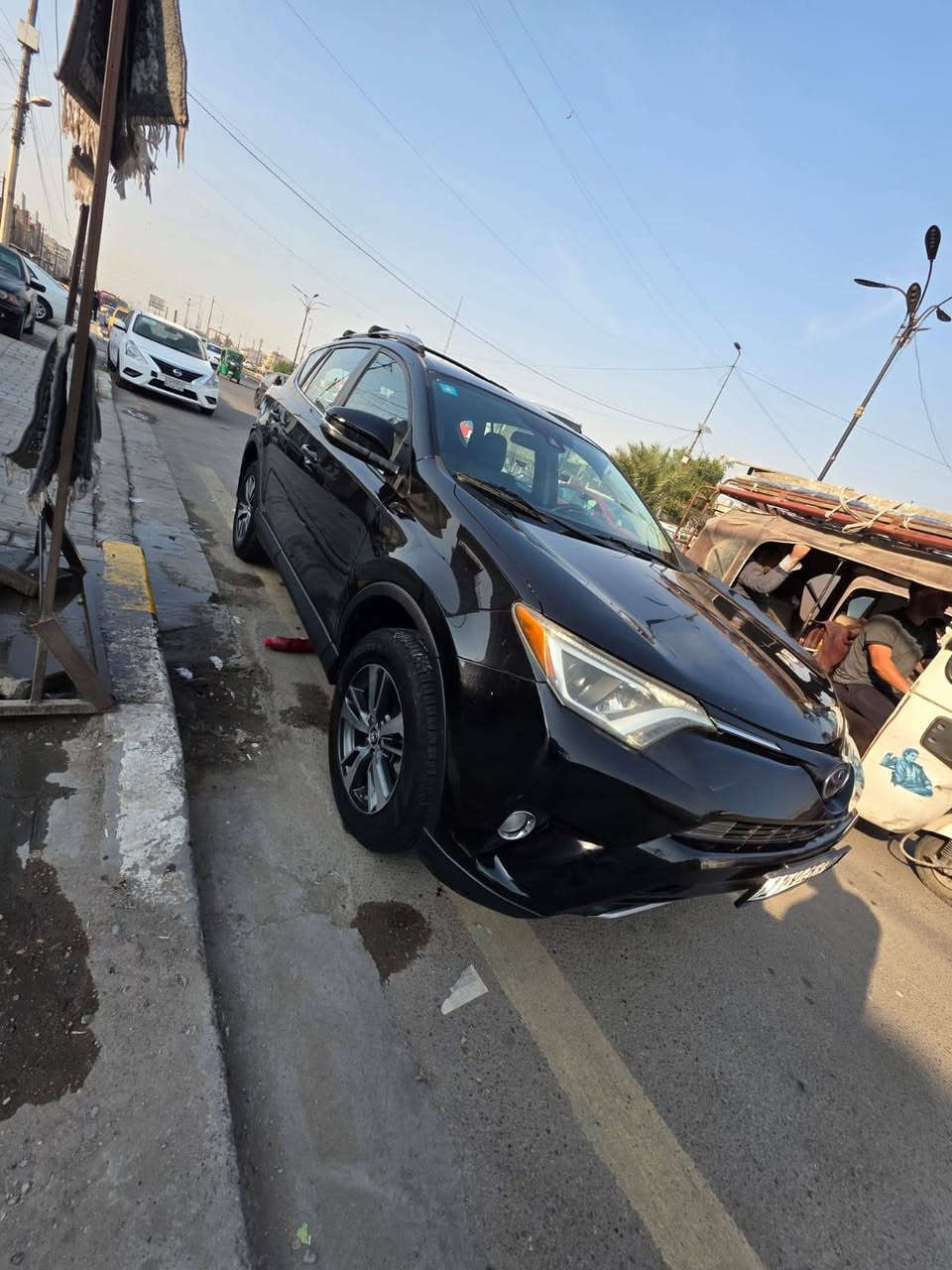 تيوتا راف فور 2018 xle للبيع مواصفاتهة معروفه حادثهة قبغ جنط مبدل بقطعه اصليه نفس اللون السيارة مابيهة قطرة صبغ بيهة طخطخات وشخوط بأماكن كير ومكينه بلاد ومكفول وباقي السيارة على وضع الشركة صور الحادث ورقم الشاصي بالصور رايدهة ب 170 ورقه وبيهة مجال للشراي
للاستفسار *********** بغداد, العراق
