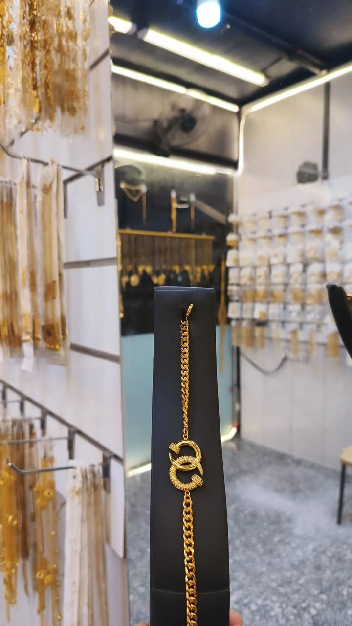 اشور للذهب البرازيلي بغداد الزعفرانيه دور شهداء قرب مركز الشباب يوجد خدمه توصيل أي استفسار راسلنه ع واتساب ***********
