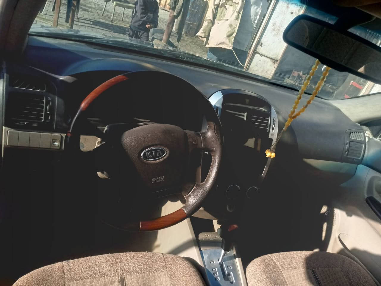 السلام عليكم سيراتو موديل 7 مكينه كير حداديه تبريد كارتون مصبوغ حزام سياره موجوده بكربلاء 
*********** السعر 68
