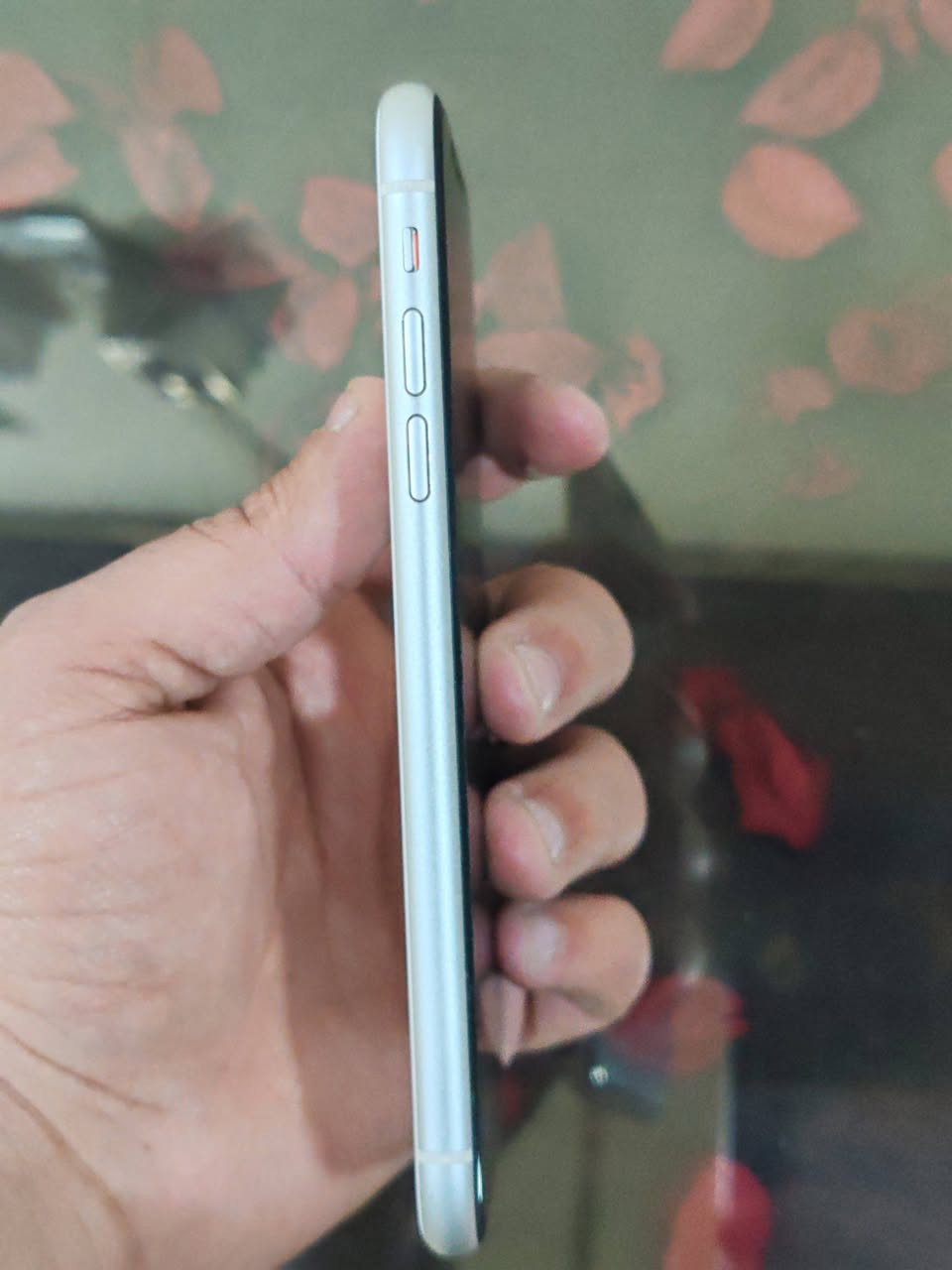 سلام عليكم
ايفون 11 للبيع او مراوس حسب قناعه
بطاريه 83 ذاكره 128 مامفتوح جلخ مابي
الموصل مكاني الأيسر سعر 275 بي مجال شي بصيط
رقم تلفون ***********
