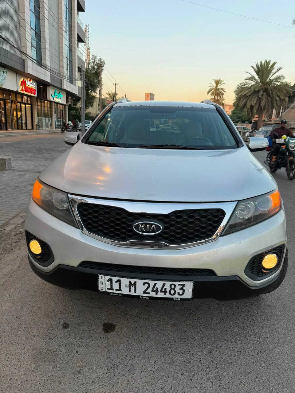 كيا سورنتو EX موديل ٢٠١٣ وارد أمريكي حادث جاملغ ايمن وراجع بارد نفس القطعه الحادث خفيف بدون ايرباكات 
بيهه طخه بالجاملغ الايسر موضحه بالصور استعمال بيت وماشيه قليل 100 الف متصرف عليهه اي شي
صيانه دوريه ملتزم بيهه ( دهن محرك ودهن كير ودهن اكسل ودهن بريك ) 
المواصفات نص فول
محرك ٢.٤
تدفئه وتبريد 
تدفئه بالكشنات 
تحكم ستيرن 
كاميرا خلفيه 
حساسات 
انارة داخليه متغيره
فور ويل درايف
اشارة بالمرايا 
تاير جديد ٢٠٢٥
هزه جديده ٢٠٢٥
منفذ usb و aux امامي
السعر : 140
العنوان بغداد الزعفرانيه
الهاتف :***********
