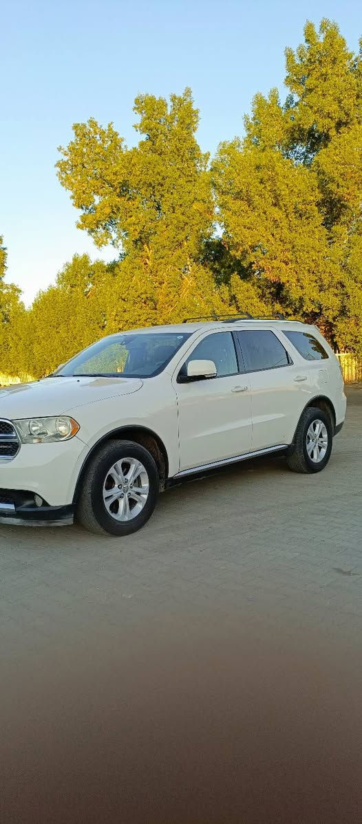 دوج دورنكو موديل 2011
كصة جنطة مكينة 3600
السيارة جاهزة من كلشي
تبريد وكير ومكينة كفالة 
كشنات كهرباء
جنطة كهرباء 
تحكم ستيرن 
مكان السيارة النجف 
السعر 75
التواصل ***********
