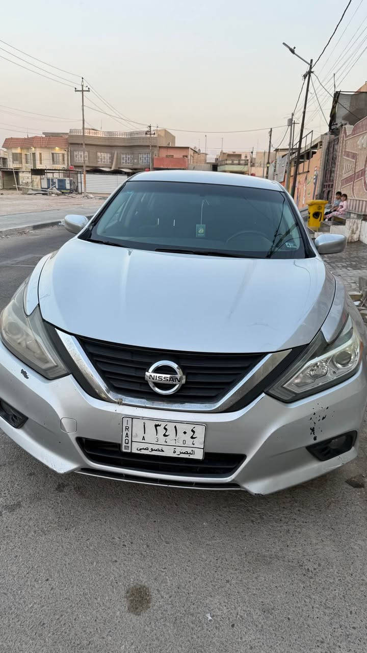 نيسان التيما موديل 2018 رقم بصرة باسمي ضربتها سطحيه جاملغق خلفي وصبغ باب السائق كفاله گير ومحرك ناشر كل صورها سعرها 125 وبيها مجال  للتواصل 
*********** البصرة, العراق
