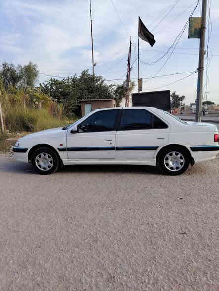 سلام عليكم بيجو بارص موديل ١١ جاهزه مكينه وكير مكفولات تبريد  ثلج  تحويل ثاني يوم شرط لا كصه لاضربه لا لا تبديل لامتجايه بيع او مراوس بسايبه نضيفه عنواني عفك ***********
