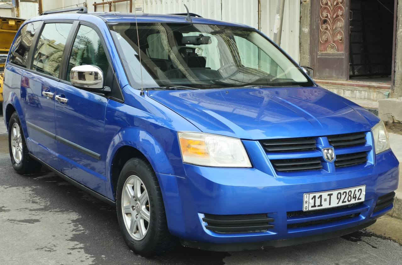 للبيع دودج كرفان se 2008 وارد امريكي كلين كفاله ضربه وصبغ لون مميز محرك 6 سلندر 3300 نص فول 7 راكب تبريد 3 قطع كشنات منفصل سكليتر كهرباء يصعد وينزل جام كهرباء كشن السايق تحكم حدادية طخم تاير منضومه غاز 60 لتر انسه البانزين شاشه كامره حساسات اصطفاف رقم بغداد دولي تحويل ثاني يوم للاستفسار *********** السعر 112 وبيها مجال بسيط مكانها بغداد شارع فلسطين بغداد, العراق
