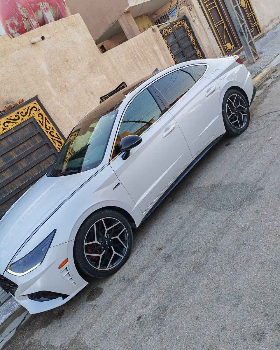 سوناتا 21 ان لاين فول الفول مكينه 2500 تيربو مواصفات الان لاين معروف السياره نضيف بيه صبغ نص بنيد وجاملغ وهنا بيه دور جاملغ الخلفي رقم اربيل راعيه موجود هنا تريد تحويل تريد وكاله السعر 155 بيه مجال حك جيه فقط للاستفسار *********** مكان السياره كربلاء

