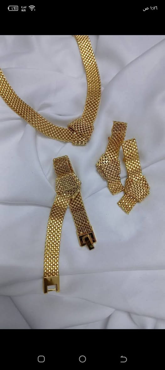 السلام عليكم تصفيات بيج اكسسوارات التراجيات الوحده بدل الخمسه صارت 3500والتخم المعقود بدل ال20 صار ب12 والسوارات اللثلاثيه بدل ال10صارتب7 والسوار والحلقه بدل ال10صارب7 اكو هواي بدون كتابه السعر للاستفسار  وبالنسبة للملابس أيضاً عندي بليبل حتى اسعارهم ومن غير الما ناشرتهم  بعد للاستفسار على الواتس اب ***********
