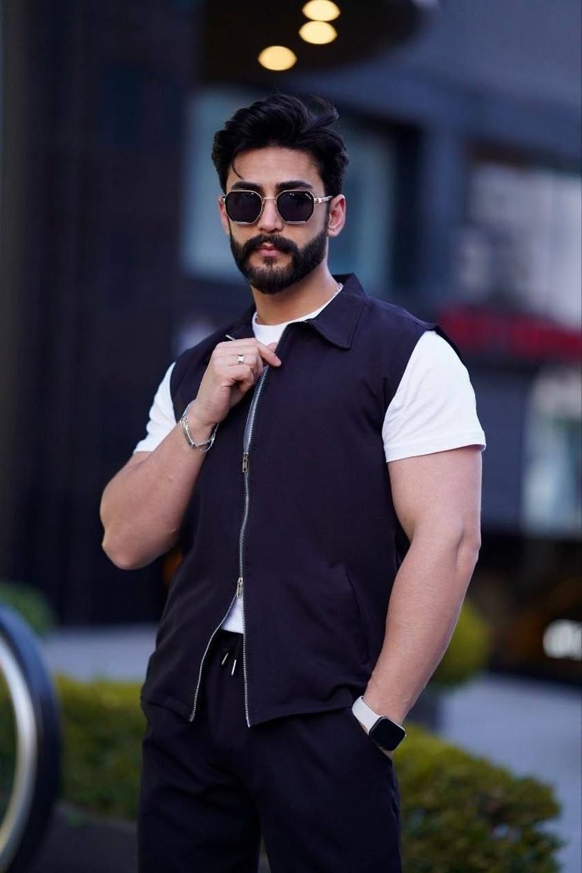 سوت  رجالي تركي
خامه الاصلي 

سيري    S M L XL XXL

الشد 15 قطعه ب368 الف 

بدون تكرار الاسود


**إذا كنت صاحب هذا الإعلان وتريد حذفه لأي سبب، رجاءا أرسل رسالة إلى الدعم الفني**