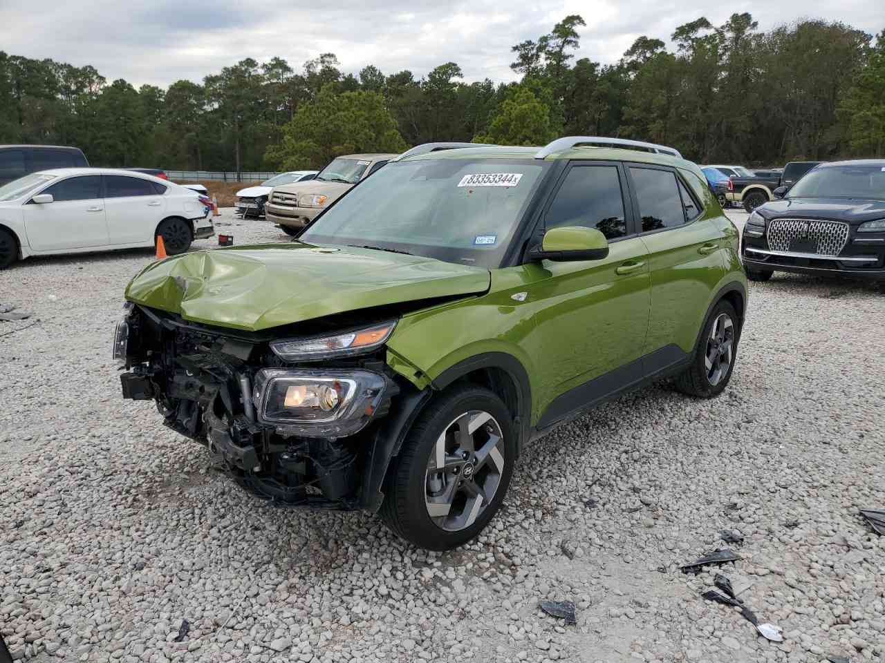 السلام عليكم
هونداي فينو لون مميز اخضر 
موديل ؛ 2024
فول موصفات اعلى فئه
ممشا السياره 9000 كيلو 
بصمه أبواب بصمة تشغيل
تشغيل عن بعد 
فتحه 
شاشه كار بلي واير ليس 
مكان السياره جسر ديالى الزعفرانيه 
للاستفسار ‭0788 968 3533‬ واتساب هم موجود
