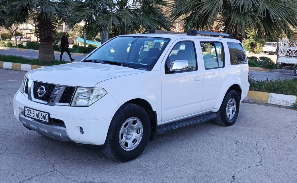 نیسان پاسفندر مودیل 2006..مواصفات خلیجی👍 
بی بویاخ..👍 
لیدر اوی نیه.. ته قه و ره قه  توپه ساردی نیه تبرید دوو به ش ۳ ریز کوشن 
دبل اکسل.  سعری ۹۸ مجالی که م مشتریت تیل بکه سعری خوار بازار*********** كالار, السليمانية
