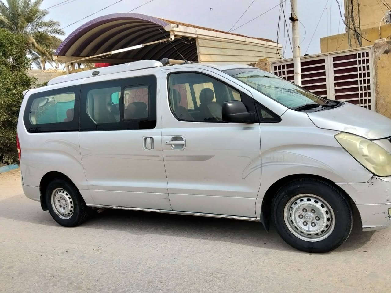 ستاركس موديل 2008 مفتوح مكفوله كفاله عامه رقم بغداد سنويه بأسمي السعر 120 وبيها مجال للاتصال على الرقم ***********
