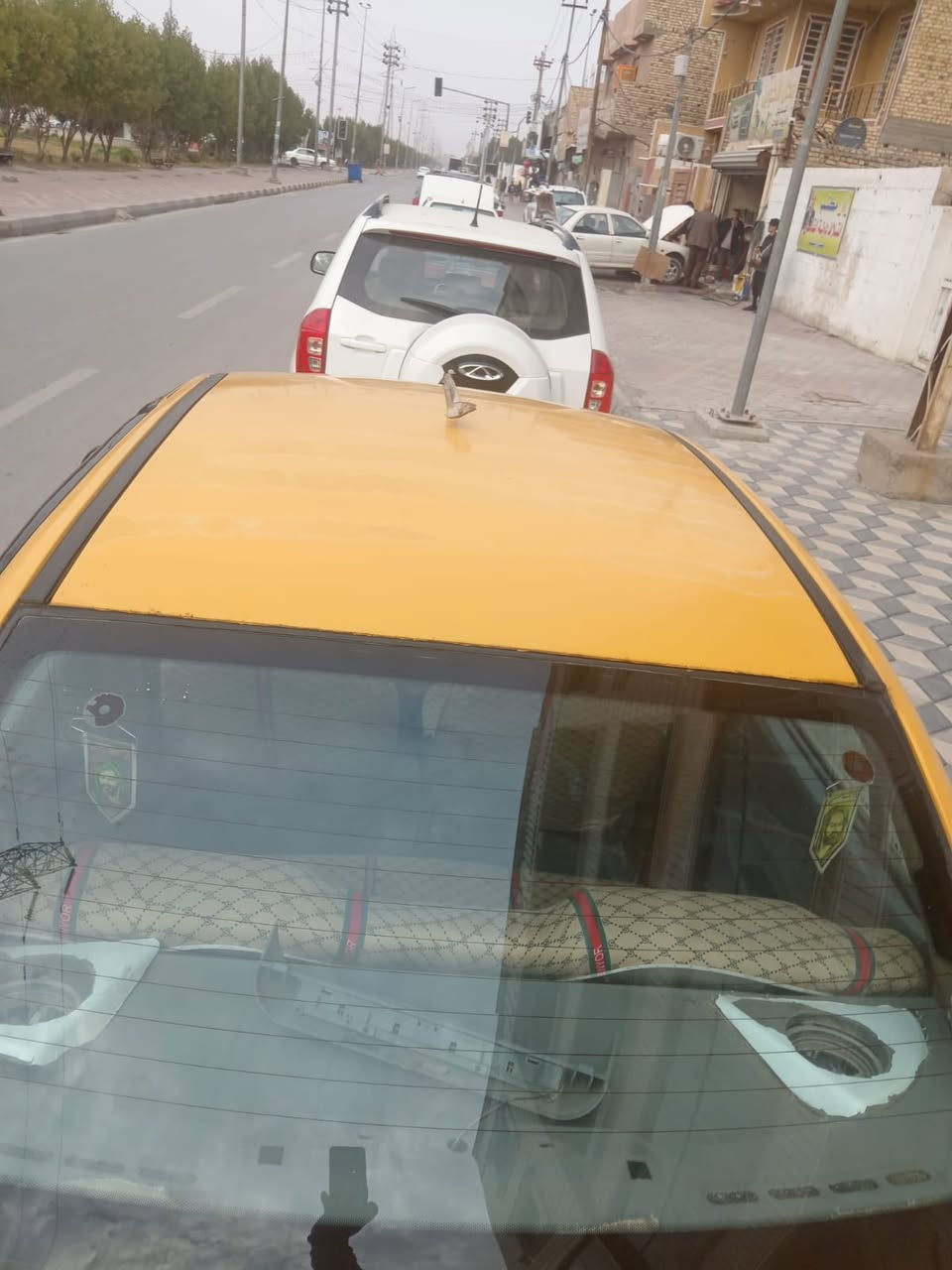 السلام عليكم طيبة 2016 بأسمي الرقم الدولي الجديد مصفره هيئة وغرامات السيارة كفالة عامة ما عدا الهلالات والدوس بيهن صبغ باقي السيارة كفاله محرك كير حدادية ما عدا الدبلات السعر 41 وبيها مجال بسيط رقم الهاتف ***********
