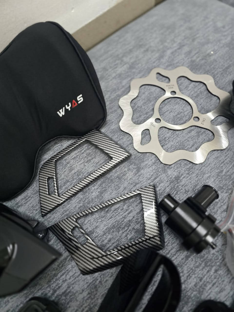 قطع للبيع لطلب شلع اول مفرد راسلنا ع واتس ***********
