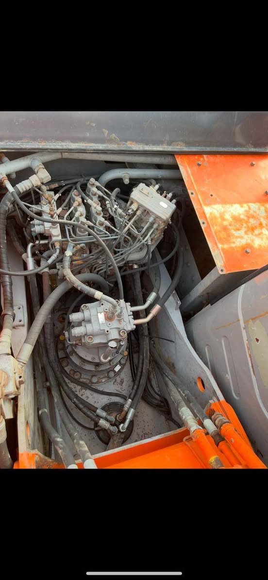 للبيع زت موديل 2005اصل مكفوله كفاله عامه شرط بلادي رقم واسط الماني بسامينه مكينه بلادي عله وضع شركه مؤسسه جك همر بلادي تبريد ثلج بلادي  210Hحجم مميز مكينه جاهزه لعمل جديده بمعنه الكلمه
مكانه واسط تقاطع زبيديه *************************
