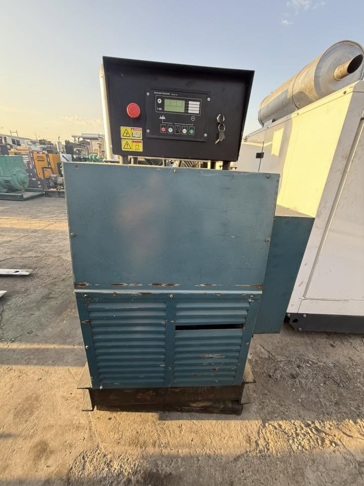 السلام عليكم
دوسان 12 سلندر اوربي 
625 Kva 
ساعات اقل 1000 ساعه 
نظام اوتو حمايه فول اوتماتيك
وضع بلاد شركة  
أربيل صناعه جنوبيه 
نظام اوتو حمايه فول اوتماتيك
وضع بلاد شركة  
🚚يوجد توصيل الى جميع المحافظات وبضمان🚚
🚚كياندن هةية بو هةموو شاركان بةكرينتى🚚
 للاستفسار:
 ابو علي 
***********
***********
***********
