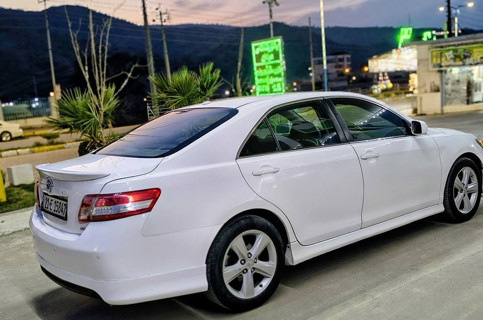 تەواوی زانیاری لەخوارەوەبۆبەڕێزت ئەنوسم بیخوێنەوە تکایە ئەگەر موشتەری نی بۆپرسیارکردن،تێل مەکە لەگەڵ ڕێزدا شوێنی سەیارە قەزای دوکان پارێزگای سلێمانی  نرخی 110گەڵاو معامەلەیەکی کەم( دووپارچه بۆیاخی ئەورپای هەیە پارچه کان بریتن لە چەمەلەغ لای سەکن پێشەوە بێناوگرتن   وە دەرگای لای سەکن پێشەوە دوو بست دۆسەکەی لە گوڕاوە )
کامری مۆدێل 2011seسپی بەفری نمونەلەجوانی و پاکی بیلاد سپۆرت سوکان پەپولە گێڕ ئۆتۆماتیک عادی سپۆرت تحدید سورعە کوشن کارەبای سەیارەکە بەس سڵایت نیە دەنا فول مواسەفاتە  سەنەوی ژینگەی تازە تا2029  ساڵانەو تایە تازە کامل سێرڤسم بۆکردووە 186هەزار ڕۆیشتوە  گێڕومەکینەی بەشەرت دەنگ و بوخارو  بەشەرت  کامل اڕباک شەریکەبەشەرت نەتەقیوە ڕۆنی مەکینەو  هایدرۆلیکی گێڕ و هەر دوو گرایم شەفتم بەکاملی گۆڕیوە بە بیلاد شەریکە       ژم 
***********     *********** دخان, السليمانية
