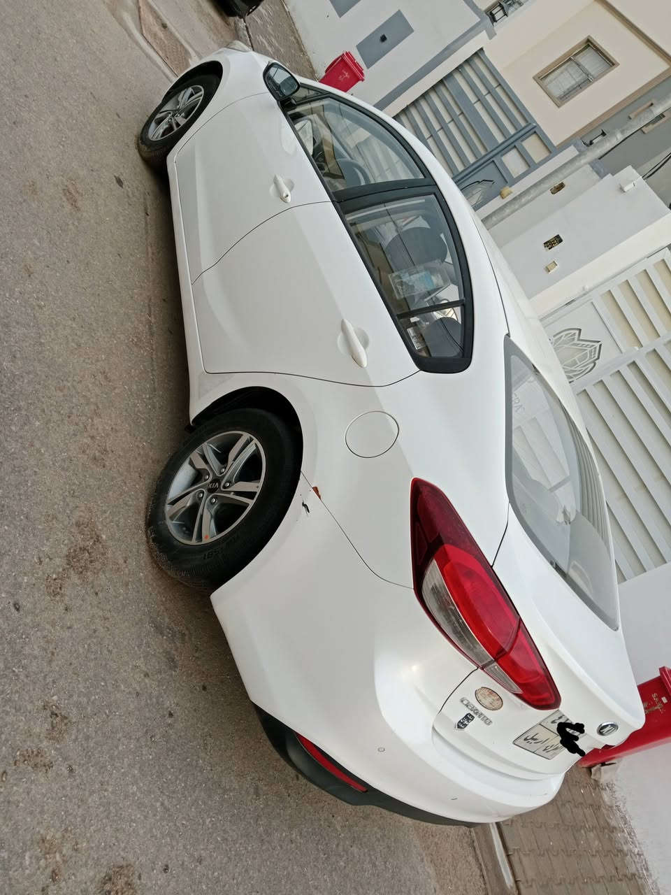 السلام عليكم
سيراتو ٢٠١٧ للبيع 
بيها دحجة صغيرة بالجاملغ الخلفي الايمن وبعدها ممصلحة
خليجي 
السعر ١٣٠ ورقة وبيها مجال قليل


**إذا كنت صاحب هذا الإعلان وتريد حذفه لأي سبب، رجاءا أرسل رسالة إلى الدعم الفني**