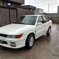 ميسيوبوشي لانسر • بدون صبغ • محرك يحتاج تجفيت