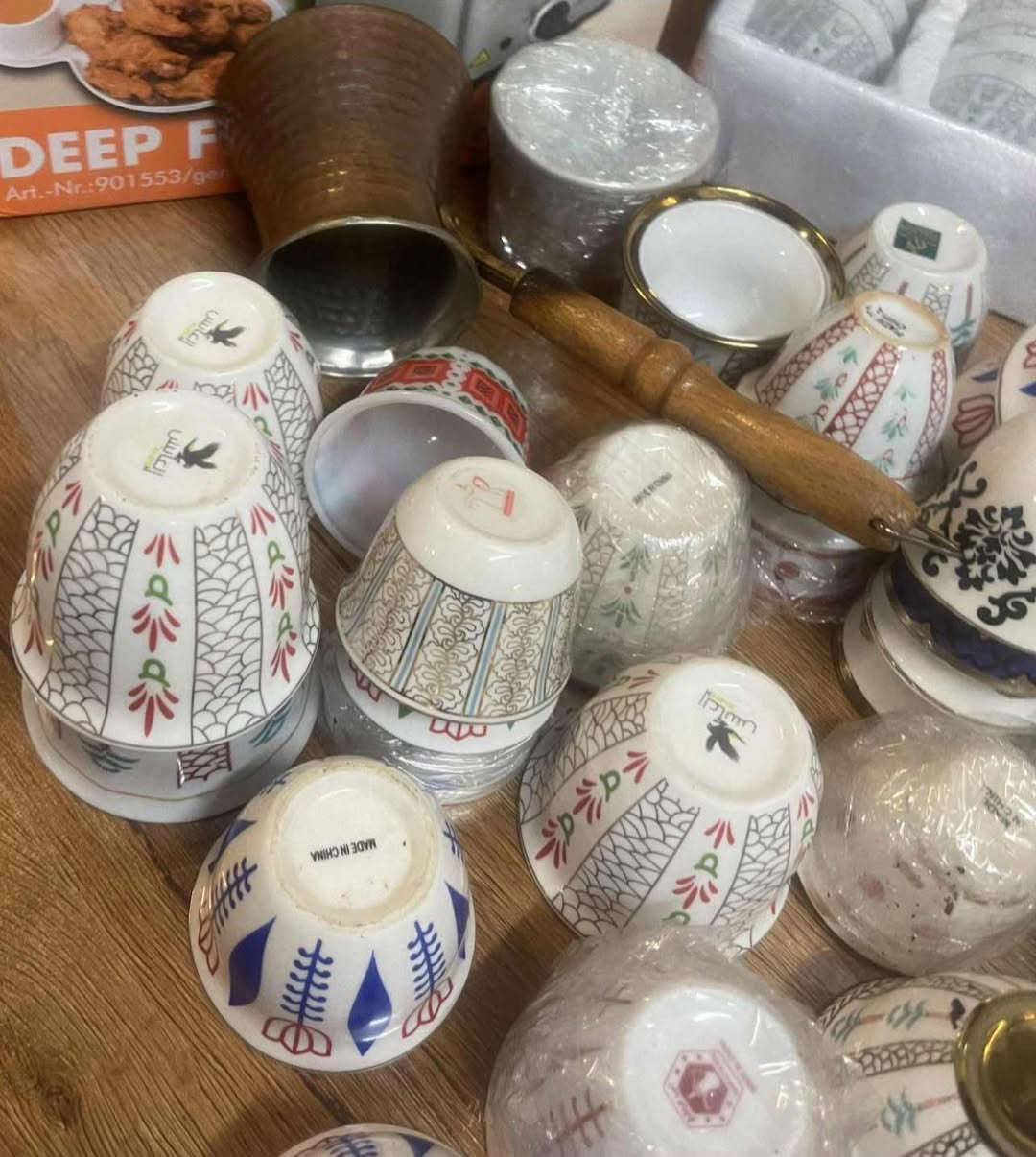 السلام عليكم 
فناجين كويتي بالة  كل شكل وسعره واليريد مجموعه احسب بسعر انسب


**إذا كنت صاحب هذا الإعلان وتريد حذفه لأي سبب، رجاءا أرسل رسالة إلى الدعم الفني**