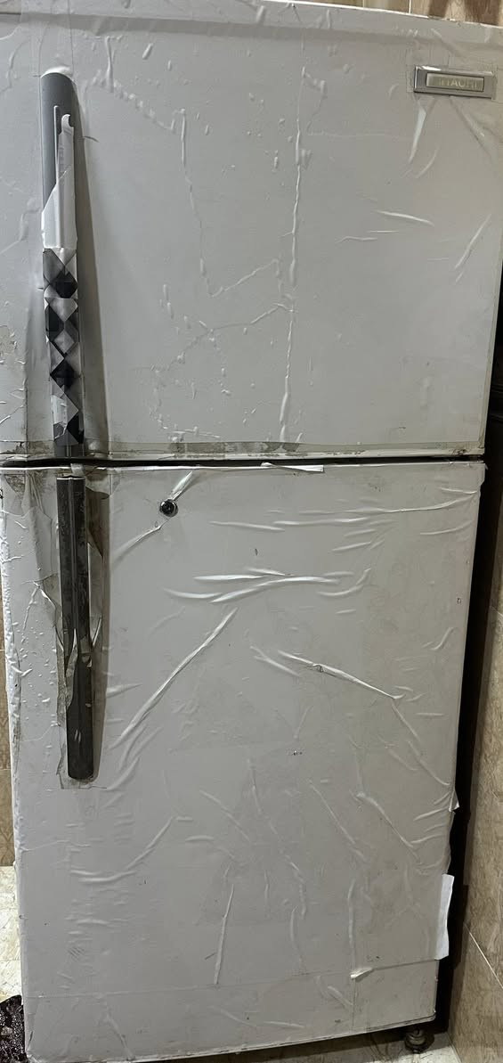 السلام عليكم 
متاح ثلاجه حجم كبير نوعيه هيتاشي نضام بخاخ نضيه كلشي مابيه السعر ٢٥٠


**إذا كنت صاحب هذا الإعلان وتريد حذفه لأي سبب، رجاءا أرسل رسالة إلى الدعم الفني**