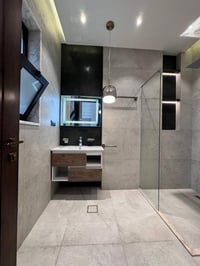 كادر عمل للبورسلين جدران ارضيه بغداد الكرخ 07729382333