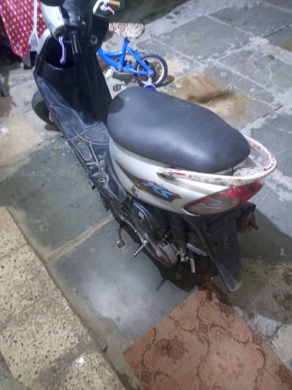 ماكس للبيع طفت كطعت ناريه بعد ماشتغلت ابيع كوم حديد كوم حديد لدكلي شبيها مابيها السعر 250


**إذا كنت صاحب هذا الإعلان وتريد حذفه لأي سبب، رجاءا أرسل رسالة إلى الدعم الفني**