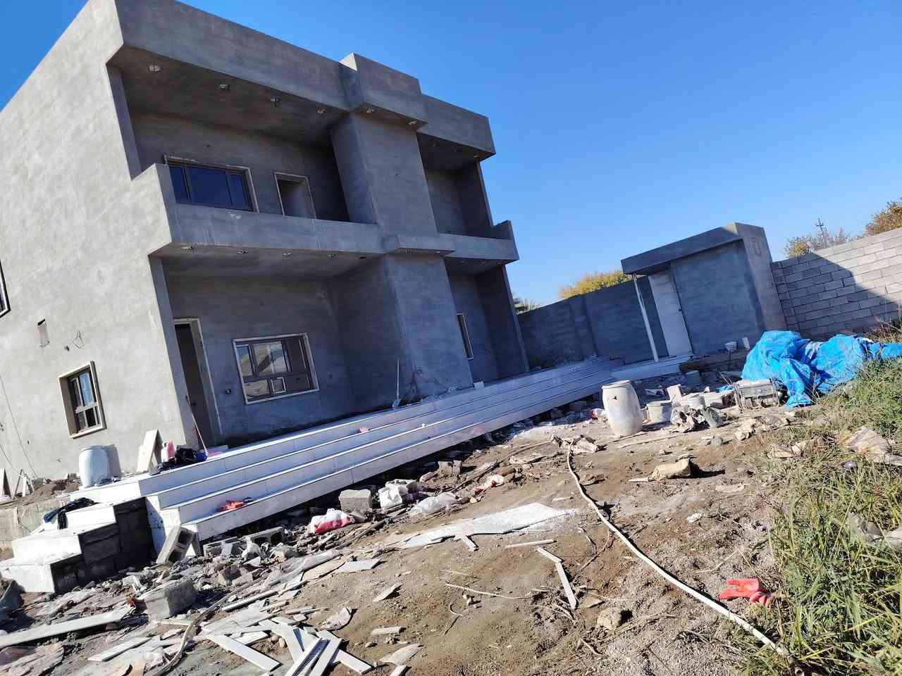 سلام عليكم يوجد كادر سيراميك متفرق حالين شغل شوف العين شغل وزن بليزر وسعار جدن مناسبه الاستفسار ***********اصطه مصطفئ
