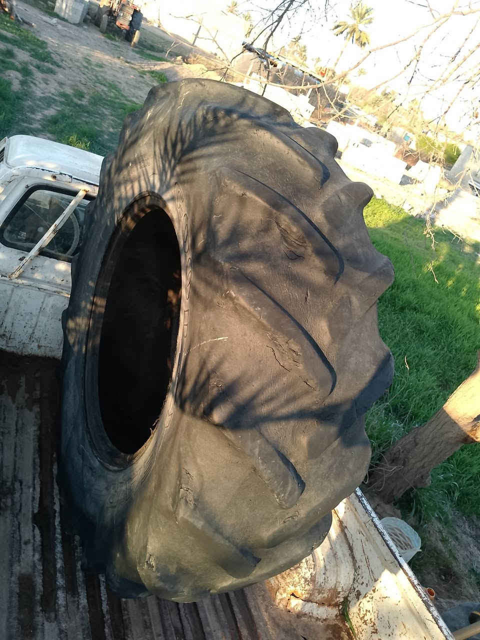 للبيع تاير فوركسان 30عل 18الستفسار الرقم ***********
