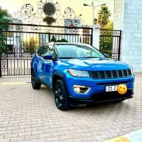 للبيع جيب كومباس ٢٠٢٠/ رقم شمالي مميز /سنوية لحد ٢٠٢٧/ بيها دفتر بانزي...