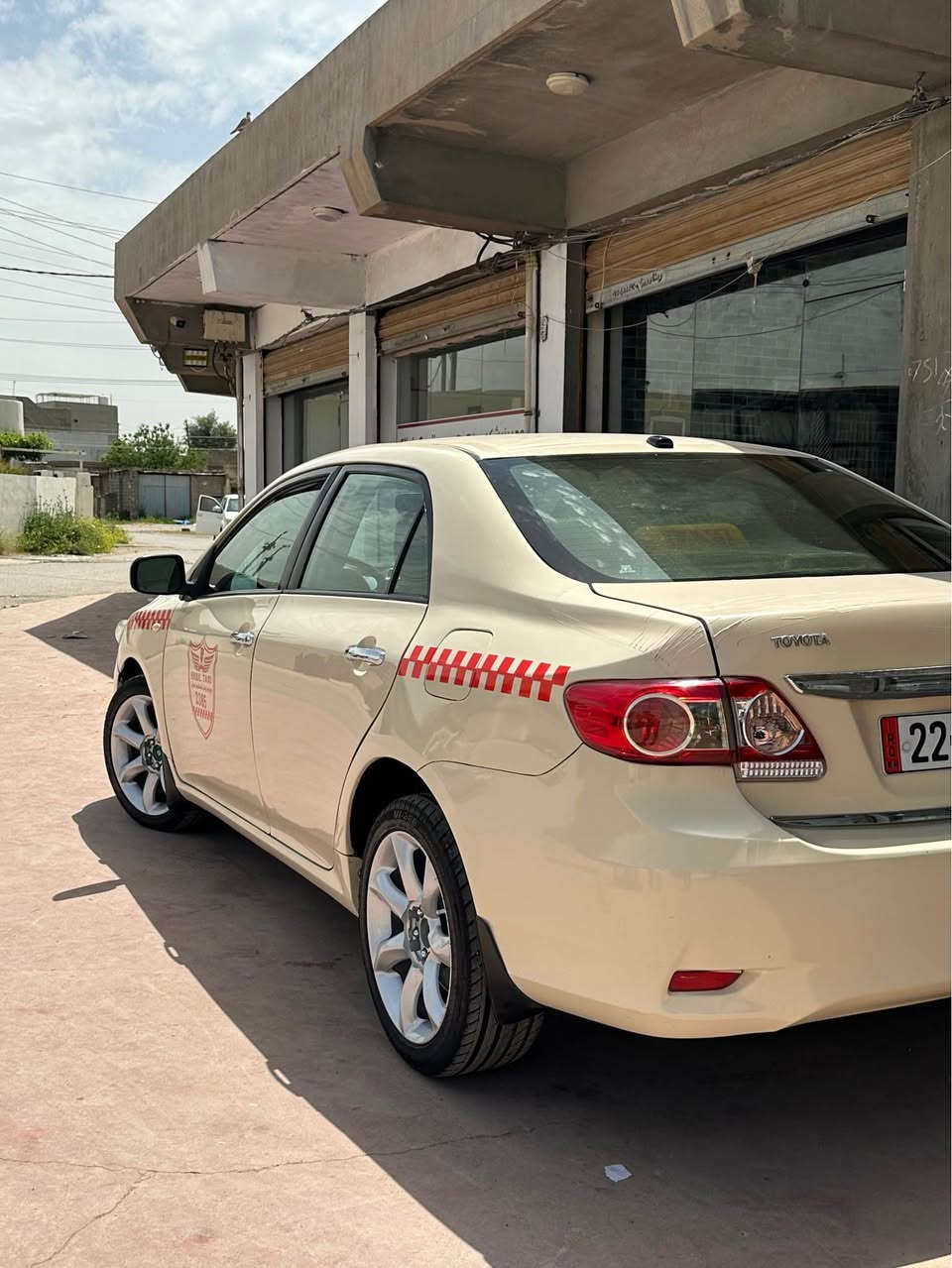 بيكاشو موديل ٢٠١٣ ي مةكينة گةورةي گير توماتيك ژينگةو سةنةوي نوية جوار تايةو ويلي نويية گير و مةكينة بةشةرت سعري ١٢٧ و مةجال *********** أربيل, العراق
