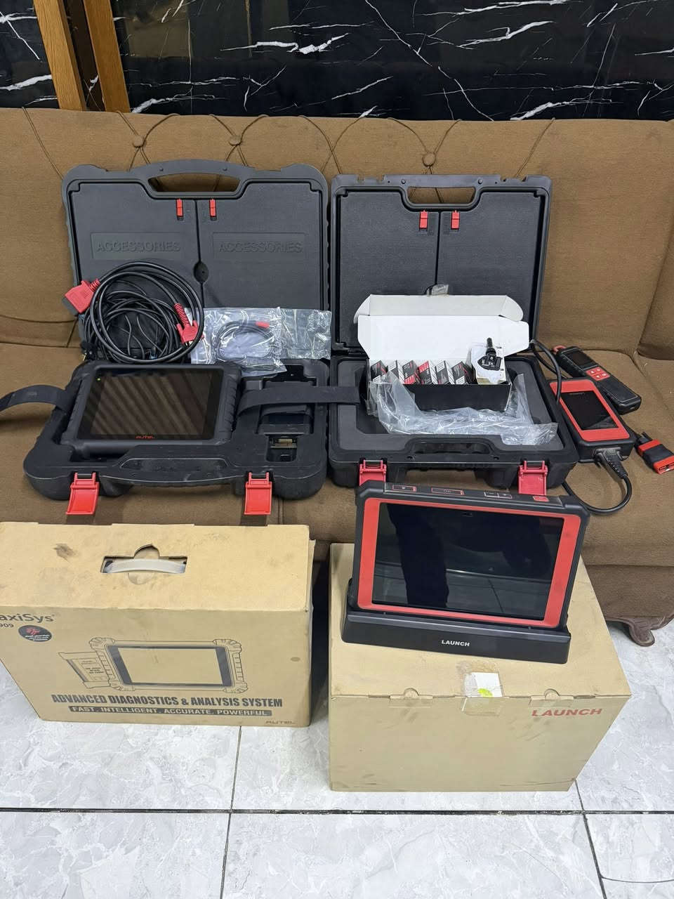 السلام عليكم اجهزة مستعملة  حتى النايلون بعدة بيهن شي بسيط جدا جدا جدا تعتبر جديد وبعد بيهم تحديث سنة كاملة لانج البرو  من شركة يم داركم مع مبرمج حساس اطار   مع حساسات  اطار تتبرمج ع كل انوع السيارات لانج عدد ١٠ مجانا مع الجهاز  اوتيل 909ms من شركة  لمعان الوسام  مكاني بغداد حي الجامعة قاعدة شحن الجهازين بيهة برمجة اون لاين حتى السيارات الاوربية  ***********
سعر الجهاز ١٦ ورقة. وبي مجال جدا بسيط
