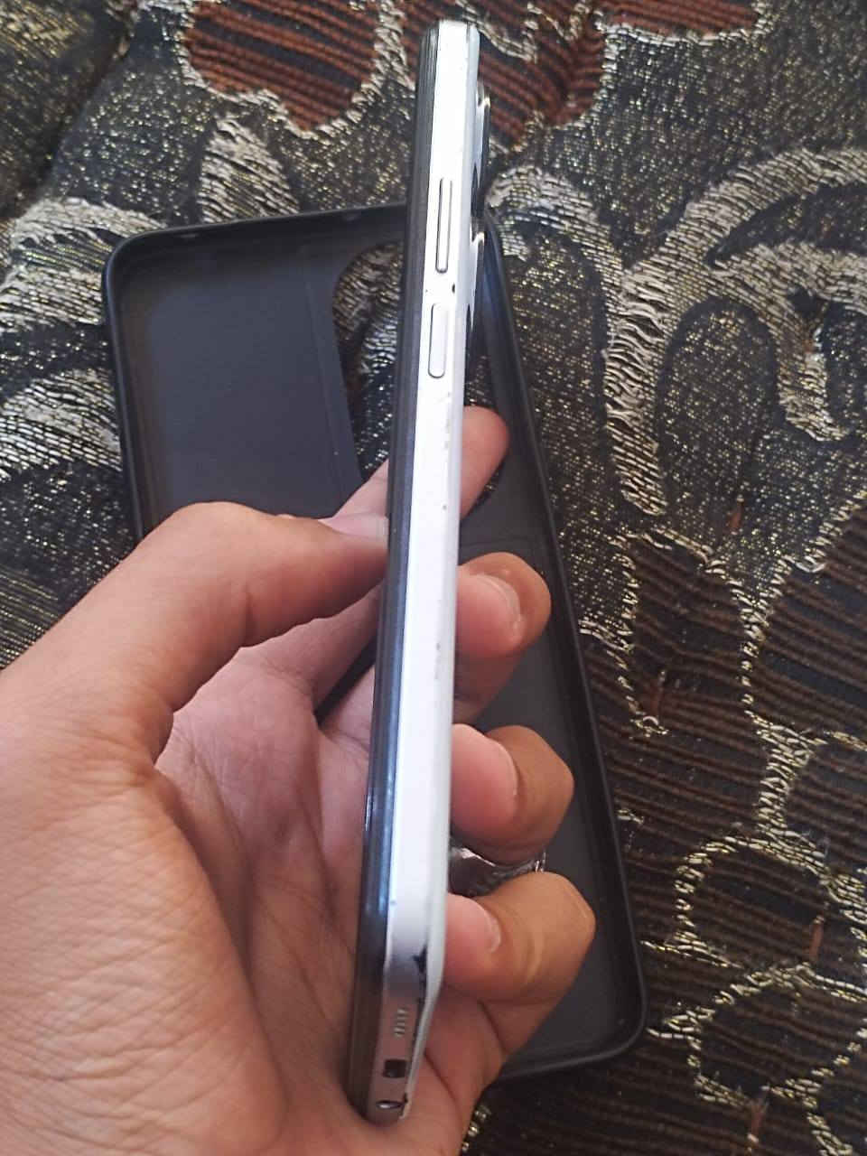 السلام عليكم
جهاز للبيع هونر اكس 7 بي ذاكره 256 رام 6+6 بطاريه 6000 جهاز نظيف ما بيه اي عيب بالشرط بي فطر بالشاشه وما مبين صغير سعر120 وبي مجال
***********
 مكاني حي النصر
