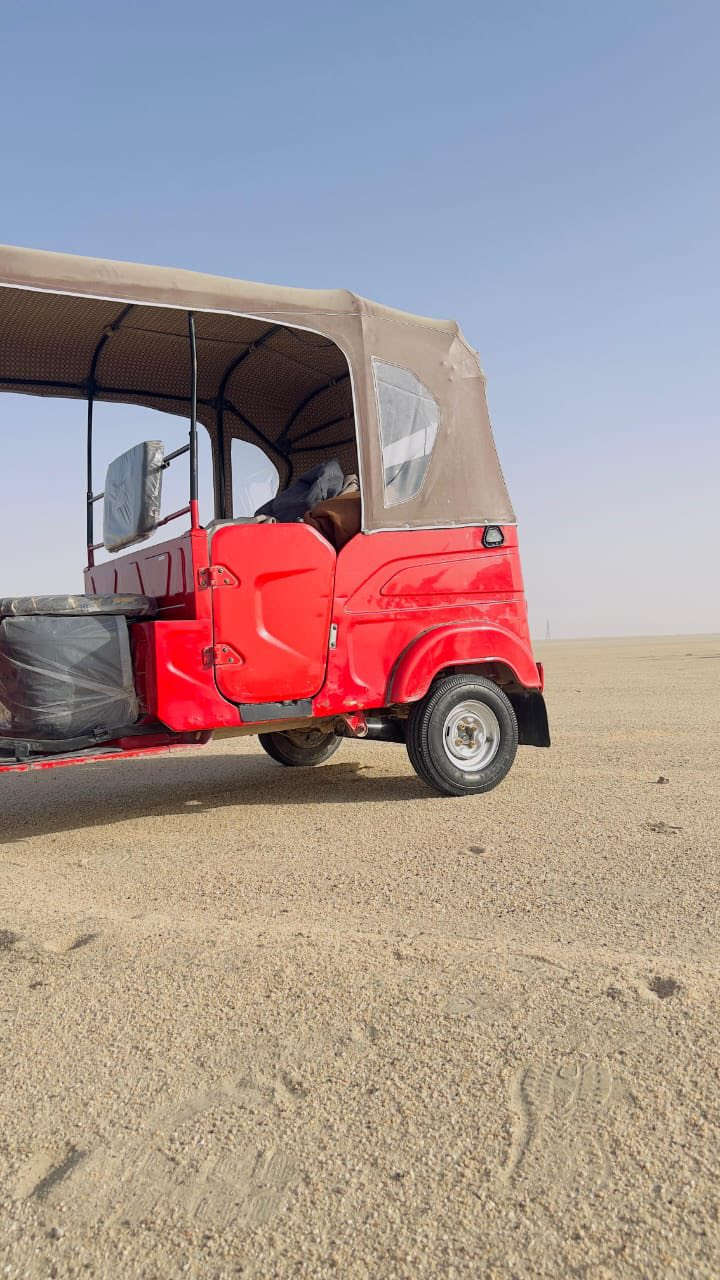 سلامو عليكم تكتك البيع موديل22 تكتك مابيه ضربه بيه بارد بل لغد فقط شبر عنوان ناصريه سوق الشيوخ سعر 6ونص وبيه مجال ***********
