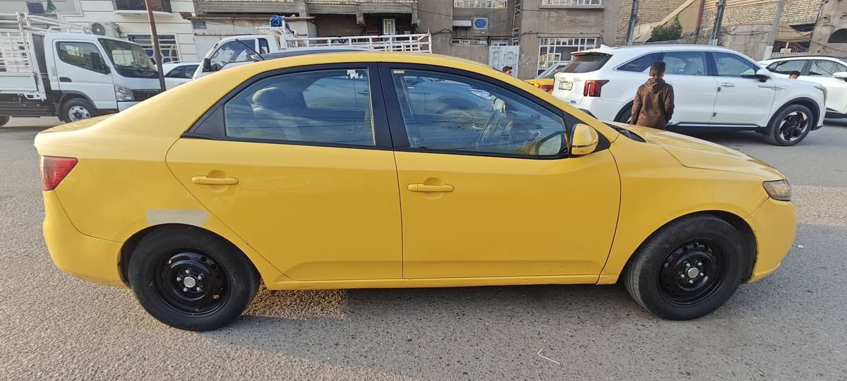 السلام عليكم كيا فورتي 2013 نص فول رقم بغداد باسمي محرك 2000 بيها منظومه غاز محرك وكير خير من الله الصدر نص عمر ضربتها بل بدنه الخلفية يعني ما واصله لا حوض ولا جاملغات السعر 95 مكاني بغداد مدينه الصدر الرقم ***********
