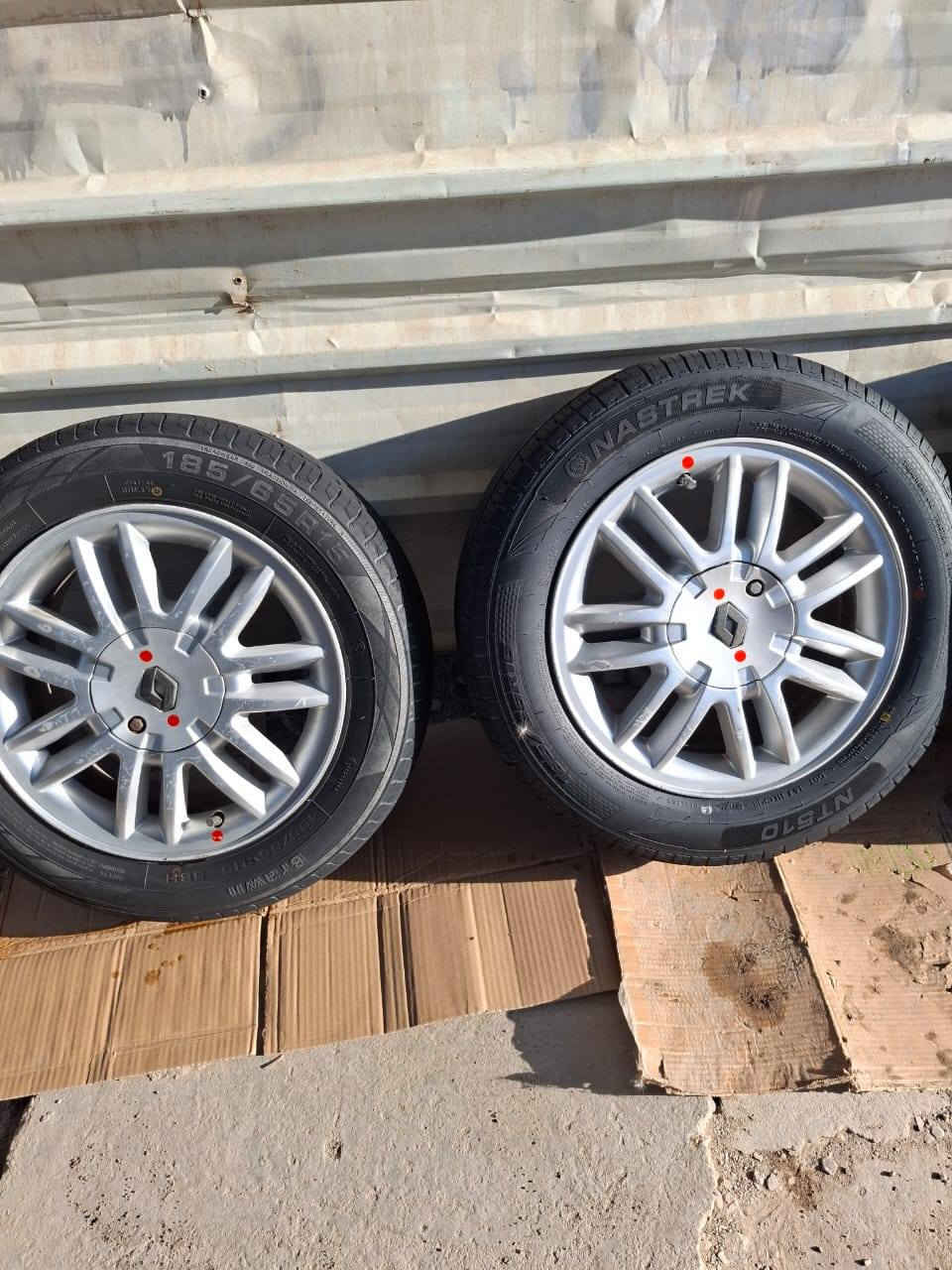 تاير جديد هوه ويل كب مال رينو 17 ***********
