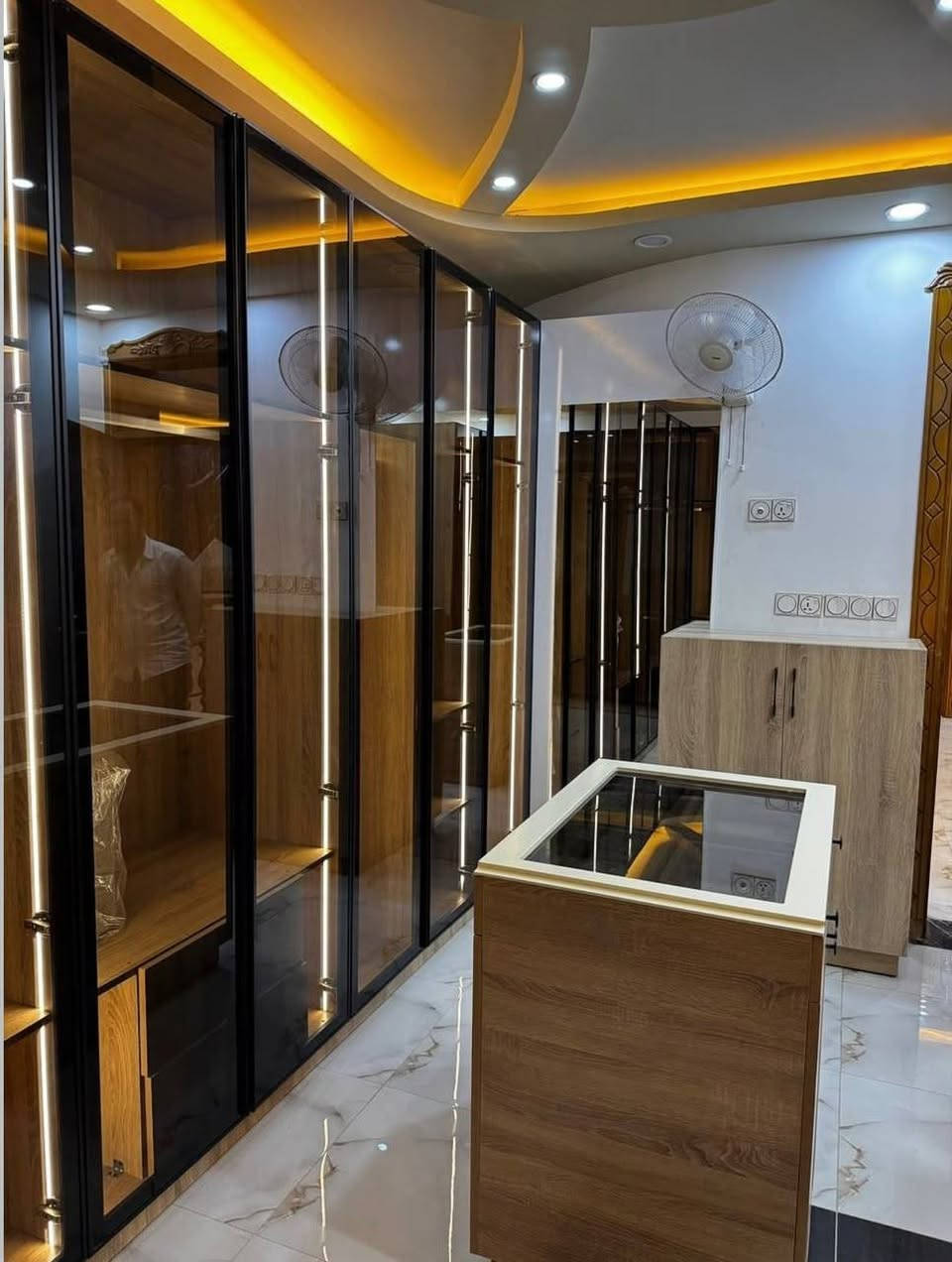 سلام عليكم بنات حبيت افيدكم اشتغلت عنده غرفتي و كاونتر و دايما اشوف تنشرون نريد واحد يسوي كاونترات قويه وبالاقساط ونوعيه كلش زينه الخشب مالته وبيه ضمان 
بناات هذا شغله 👇🏻👇🏻 مكانه حي السلام يم جاكوج اسمه انجاز بس صدك اسم على مسمى


**إذا كنت صاحب هذا الإعلان وتريد حذفه لأي سبب، رجاءا أرسل رسالة إلى الدعم الفني**
