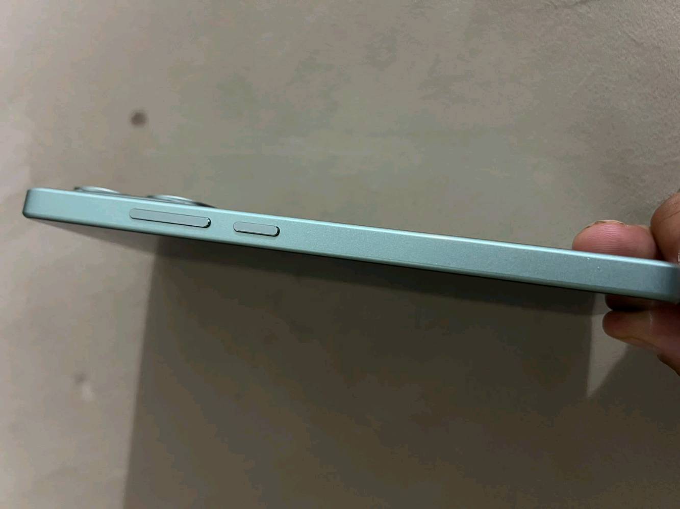 POCO x7PRO ذاكره 256جهاز نضيف لوك بطاريه 98ملحقات كارتون وكفر فقط مكاني حله واتساب ***********