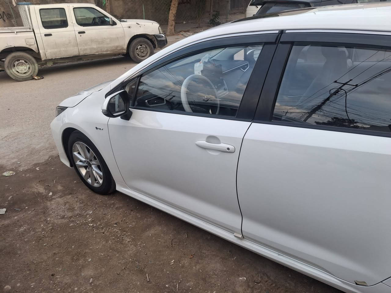 سلام عليكم
كورلا موديل ٢٠٢٥ رقم بابل مكان السياره كربلاء عارضه ٢٢مليون  عراقي السياره مطلوبه لمصرف السياره بيه بارد بل دور مال الجاملغ الخلفي اليمنه مقدار شبر والباقي مكفول للتواصل الاتصال ***********
