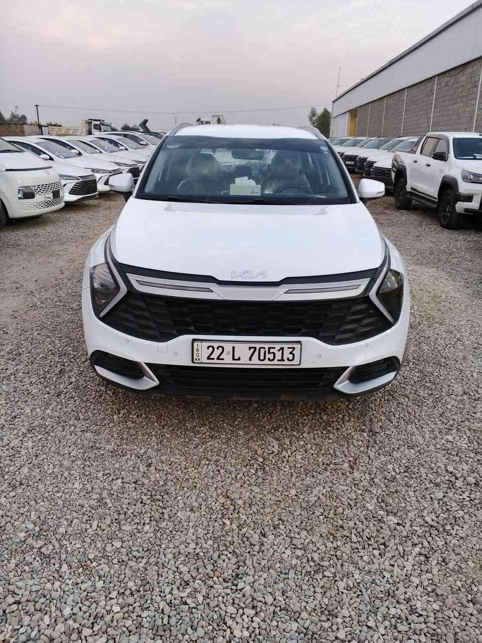 سبورتج 23 خليجي ماشي 34 الف كامل مواصفات عدا الفتحة داخل بيجي رادار بالمراية بيه صبغ شبر بالجاملغ الأيسر والباقي كفالة عامة السعر 210
***********
