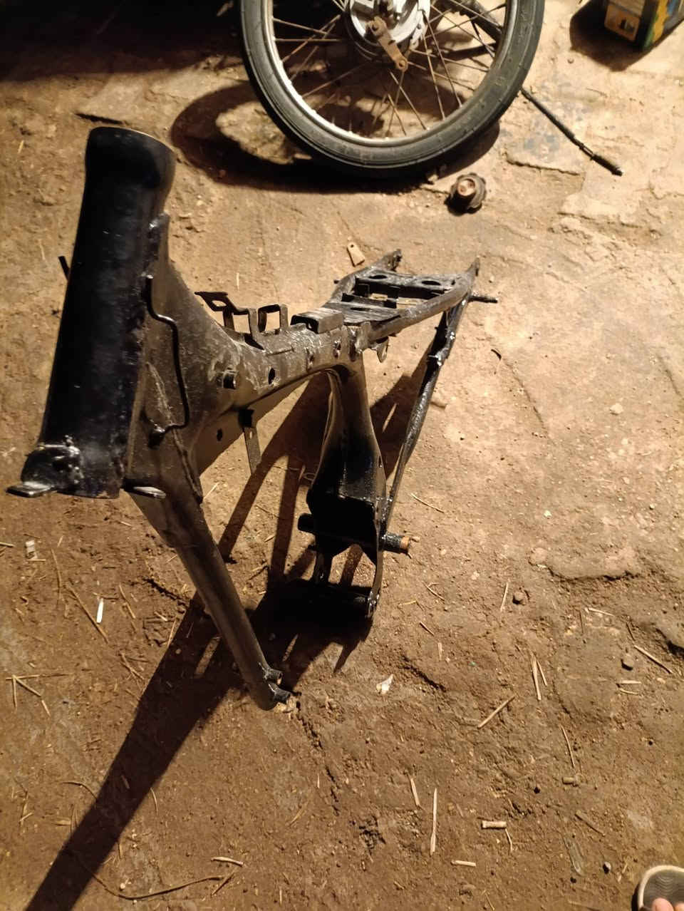 شاصي لبيع بدون بدون وراق مكاني ميمونه سعر 80 وبي مجال لطيبين ***********
