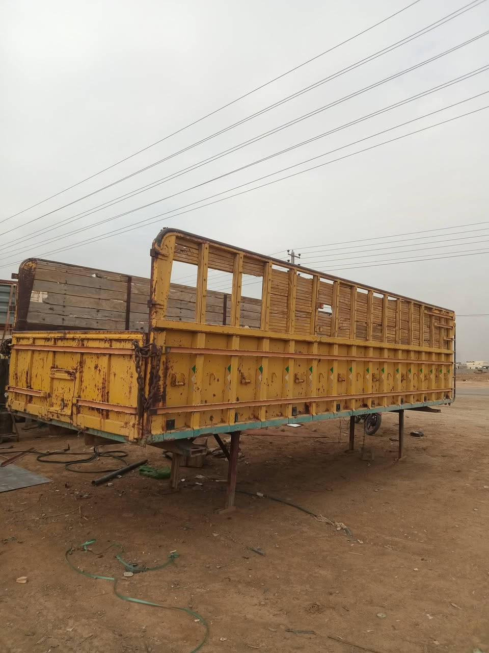 بدي للبيع حدادي ***********.     ***********
