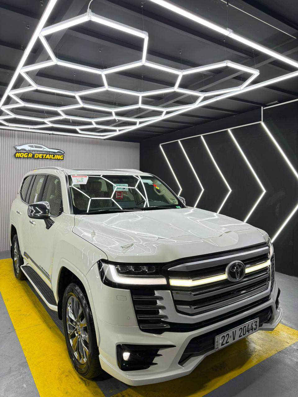 تحية طيبة بكل ماهو جديد و مميز 
🔹لاند كروز ( توين تربو ) GXR 

🔹السعر / ٦٣٨ ورقة مجال بسيط

🔹موديل / ٢٠٢٢ تحديث كامل VX 

🔹عداد المسافة / ٦٥ الف كم 

🔹ملاحظة / كل اغراض الشركة موجودة بصمتين موجودة

🔹مكان السيارة / السليمانية 

السيارة كفالة عامة من الدعامية لدعامية اي شي مابيه جديدة جدا و احلى من الصور بهواي كارتون السيارة 
كير و محرك كفالة و جديد حدادية و تايرات جديدة سنوية جديدة تحويل حاضر .
————————————————-
( توين تربو ، فتحة ، شاشات تطبيق ، فور ويل ، زنون ، 
شاحن وايرليس ، اغراض بلادية ، كشنات تبريد ، سبورت ، 
ايكو ، ايكو بلاس ، بصمتين ) بعد هواي مواصفات .

🔹للاستفسار / *********** السليمانية, العراق
