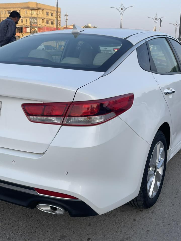 السلام عليكم ورحمة الله...
گيآ آوبتيما 2018  ذي قار. وارد أمريكي مكفولة كفاله من تبديل وضربه وصبغ  ليبل واحد كل سيارة  بدون ضرر داخلي . فقط صبغ  طرف البنيد.
محرگ وگير شرط شغل لا تبخير سياره جديده وجاهزه تبريد يشتغل. مواصفاته معروفه  ماشيه 145
شاشه گبيره كامره دواره 3 انظمه قياده إيكو سبورت فول تحكم ستيرن رادار جانبي اشاره بالمري حساس خلفي رموت حافظه ويل گب گروم جنطه بصمه  ويدات نيگل اصل 
سعرها ب  149 
للاستفسار اتصل واتساب مكاني ناصريه مركز
***********
***********
